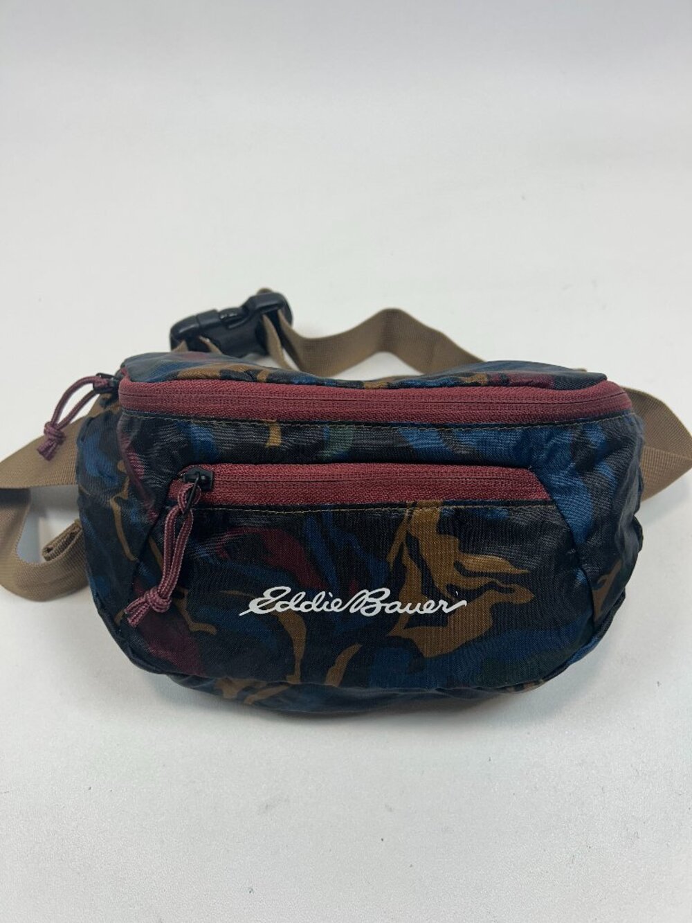 EDDIE BAUER Stowaway Packable Waistpack Fall Colors Camouflage NEW